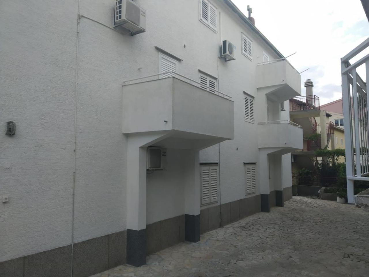 Guest House Gracijana Makarska Ngoại thất bức ảnh