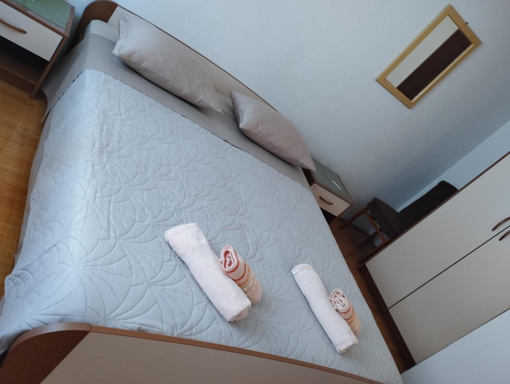 Guest House Gracijana Makarska Ngoại thất bức ảnh