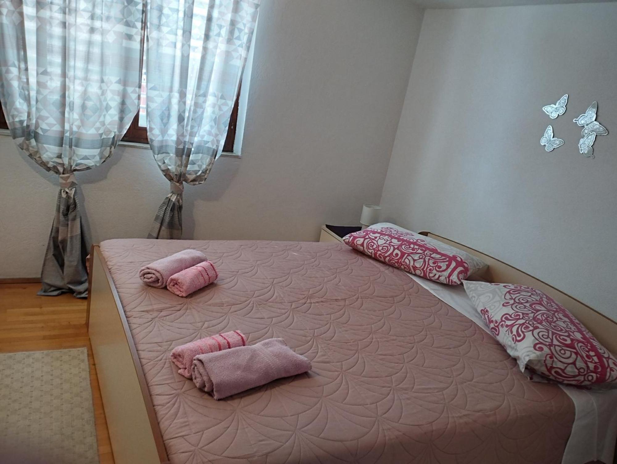 Guest House Gracijana Makarska Ngoại thất bức ảnh