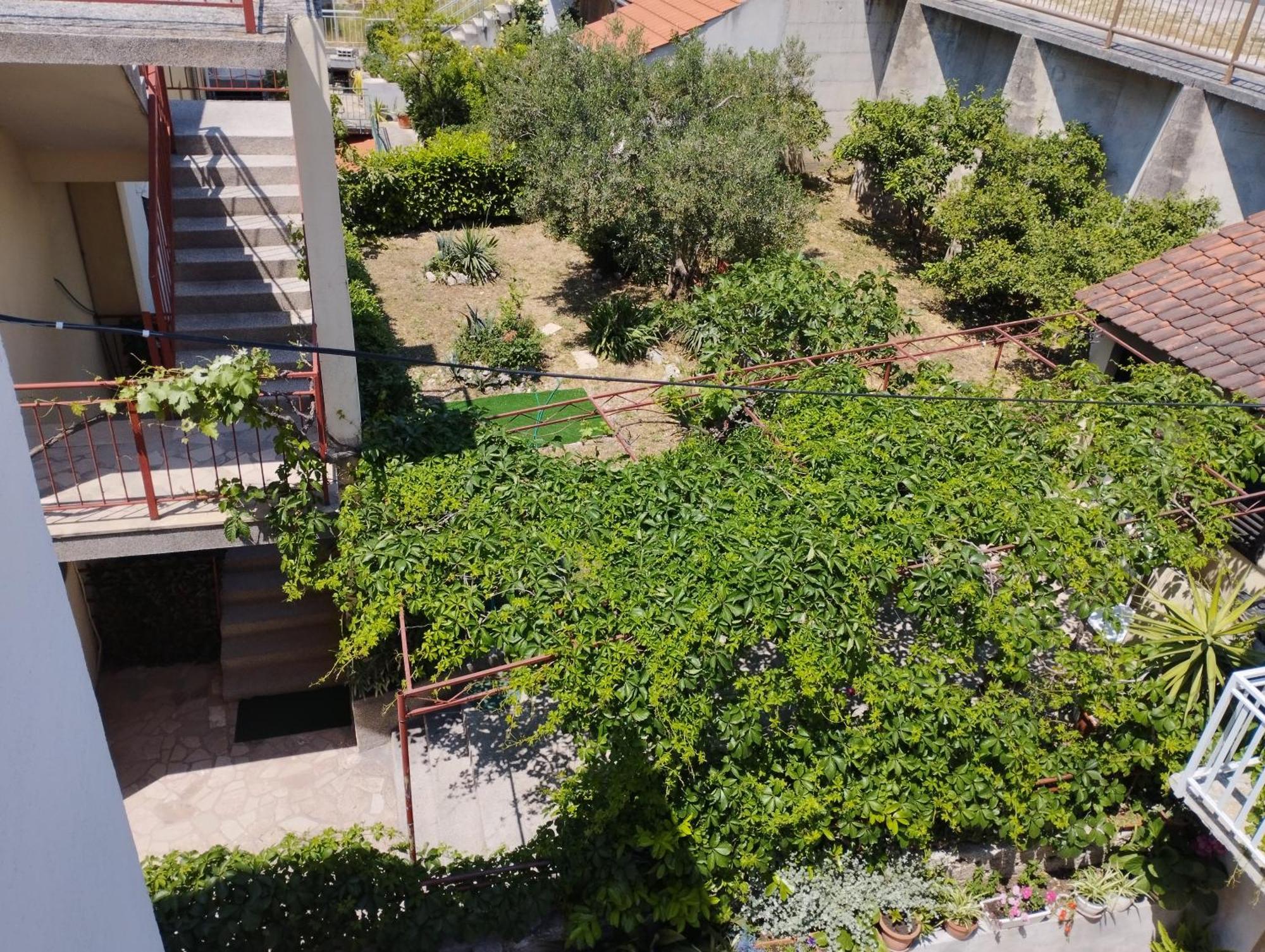 Guest House Gracijana Makarska Ngoại thất bức ảnh