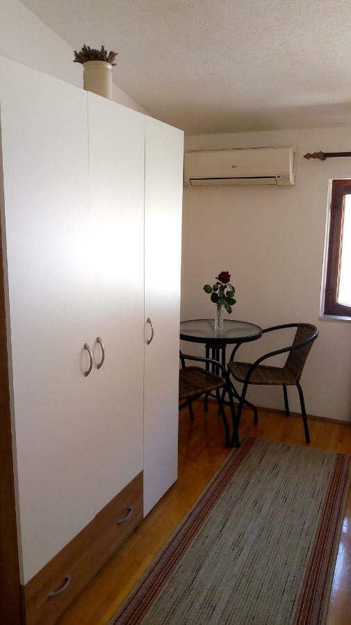 Guest House Gracijana Makarska Ngoại thất bức ảnh