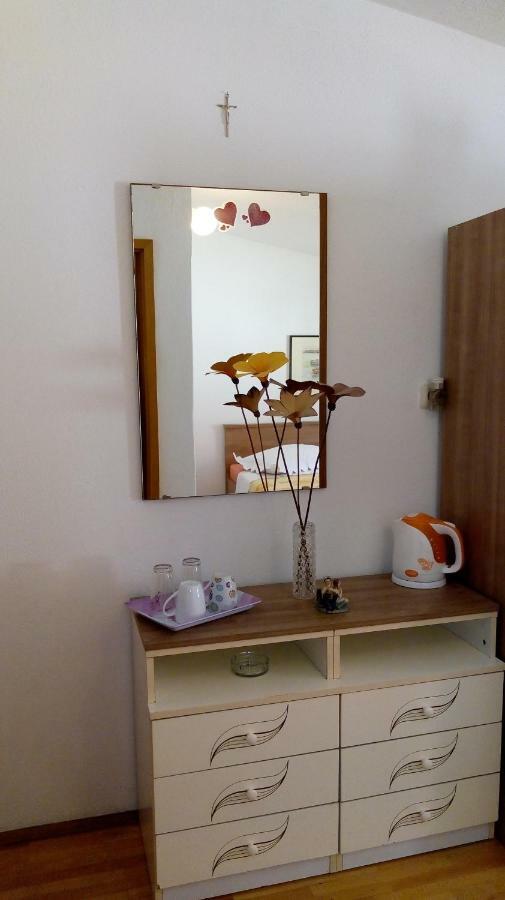 Guest House Gracijana Makarska Ngoại thất bức ảnh